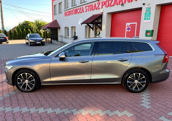 Volvo V60 cena 87900 przebieg: 183642, rok produkcji 2020 z Marki małe 631